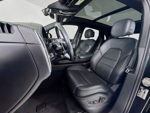 Certified 2023 Porsche Cayenne S AWD/4WD image 5