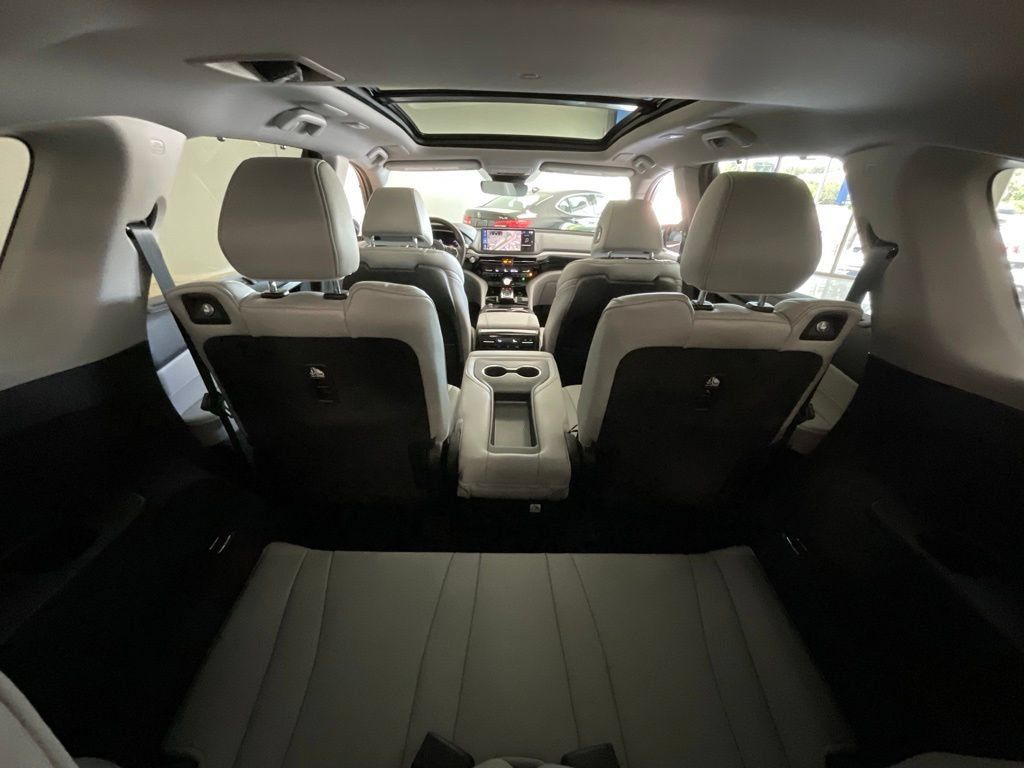 Certified 2026 Acura MDX w/ Technology Package AWD/4WD image 27