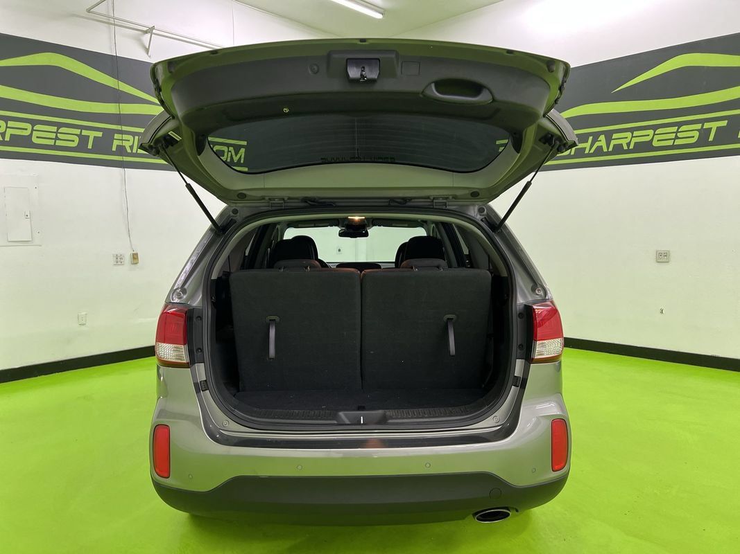 Used 2015 Kia Sorento LX AWD/4WD image 9