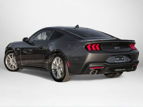 Used 2024 Ford Mustang GT Premium image 8