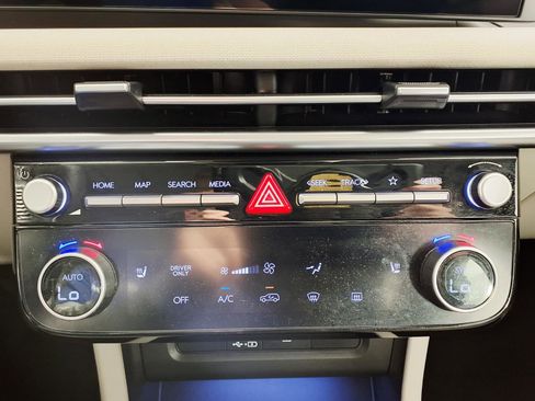 Certified 2025 Hyundai Tucson SEL AWD/4WD image 20