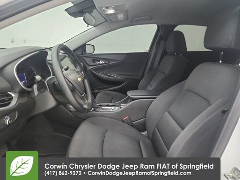 Used 2024 Chevrolet Malibu RS FWD image 18