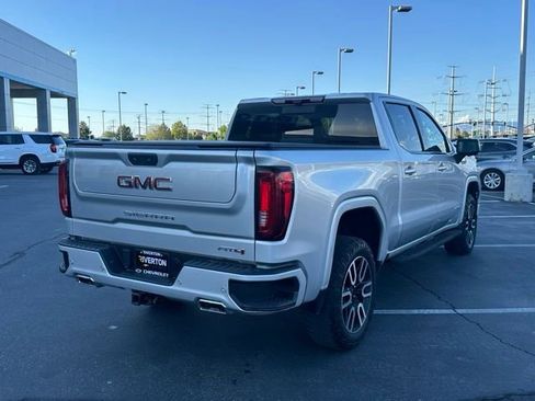 Used 2022 GMC Sierra 1500 AT4 w/ AT4 Premium Package AWD/4WD image 25