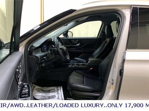 Used 2022 Lincoln Corsair AWD w/ Equipment Group 101A image 30