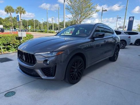 Used 2022 Maserati Levante GT AWD/4WD image 2