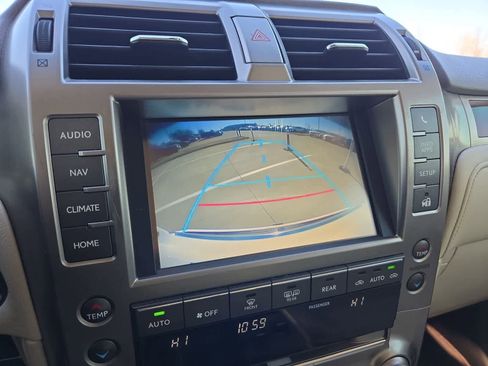 Used 2014 Lexus GX 460 image 31