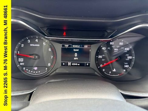 Used 2023 Chevrolet TrailBlazer LT AWD/4WD image 42