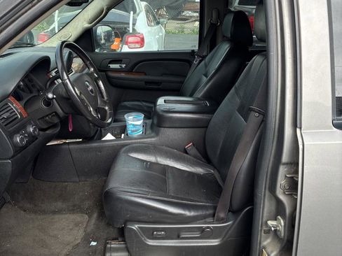 Used 2007 GMC Yukon SLT w/ SLT Preferred Equipment Group image 14