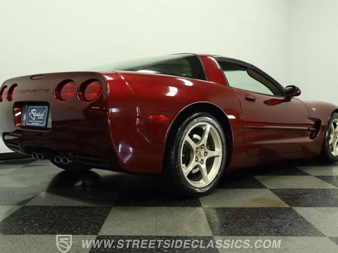 Used 2003 Chevrolet Corvette Coupe w/ Preferred Equipment Group RWD image 26