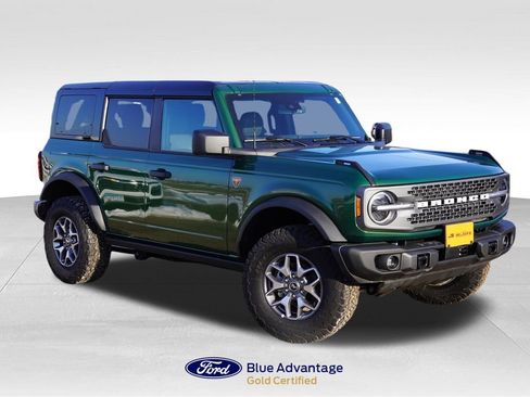 Certified 2025 Ford Bronco Badlands image 1