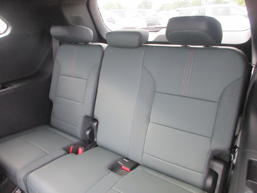 New 2027 GMC Acadia AT4 w/ AT4 Reserve Package AWD/4WD image 13