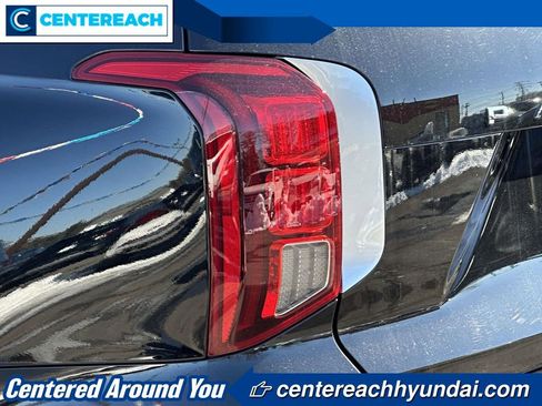 Used 2023 Hyundai Palisade SEL w/ Premium Package AWD/4WD image 8