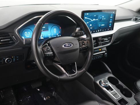 Used 2023 Ford Escape Platinum AWD/4WD image 21