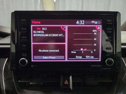 Used 2022 Toyota Corolla LE image 18