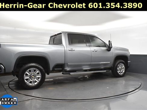 Used 2024 Chevrolet Silverado 2500 High Country image 8