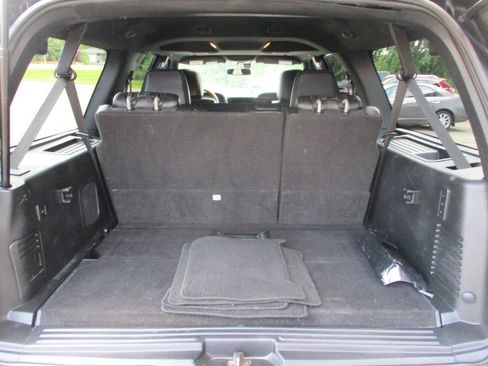 Used 2017 Lincoln Navigator L Select AWD/4WD image 26