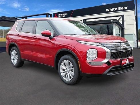 New 2025 Mitsubishi Outlander ES image 1