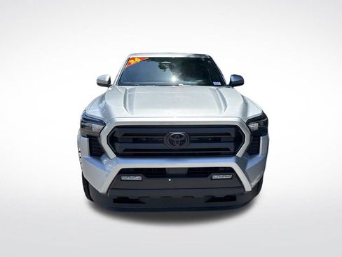 Used 2026 Toyota Tacoma SR5 AWD/4WD image 2