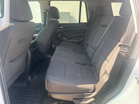 Used 2018 Chevrolet Tahoe LS RWD image 11