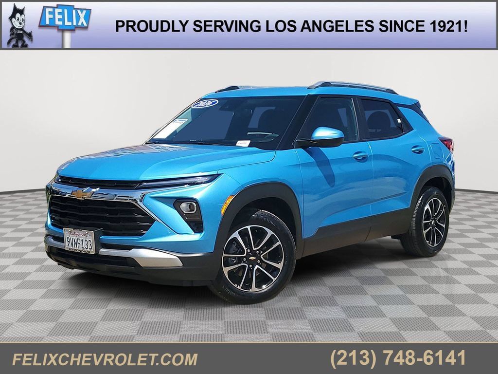 Used 2026 Chevrolet TrailBlazer LT FWD image 1