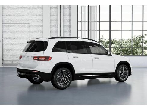 Certified 2026 Mercedes-Benz GLB 250 4MATIC image 19