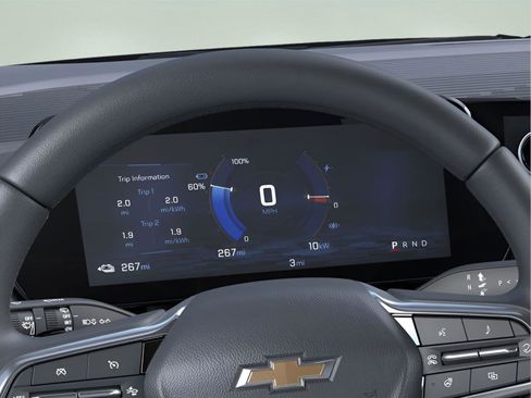 New 2025 Chevrolet Equinox EV LT image 18