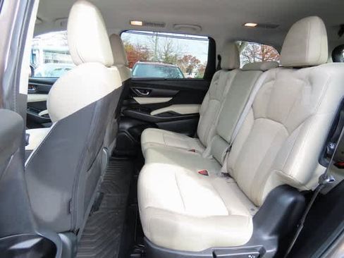 Used 2021 Subaru Ascent Premium w/ Convenience Package image 13