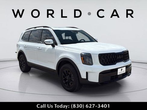 Used 2025 Kia Telluride AWD image 16