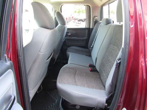 Used 2017 RAM 1500 Big Horn AWD/4WD image 27