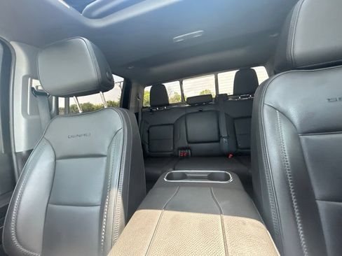 Used 2024 GMC Sierra 2500 Denali w/ Denali Reserve Package AWD/4WD image 35