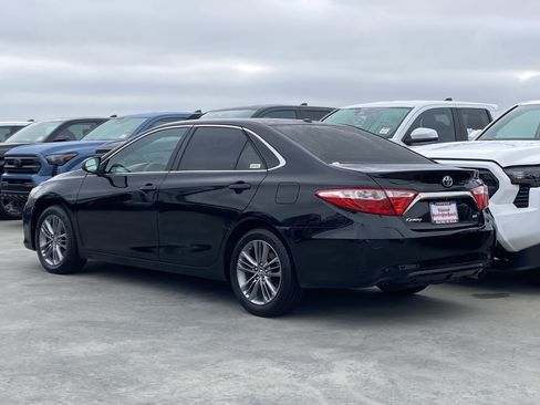 Used 2016 Toyota Camry SE FWD image 5