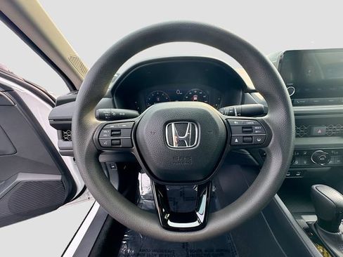 Certified 2025 Honda Accord SE image 13