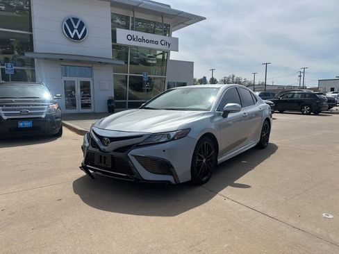 Used 2022 Toyota Camry XSE image 1