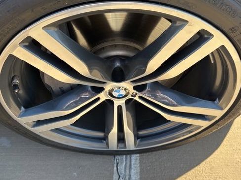 Used 2019 BMW 750i image 19