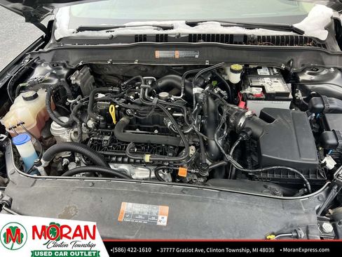 Used 2019 Ford Fusion SE image 10