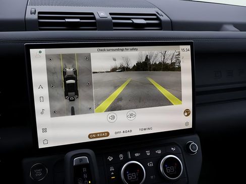 New 2026 Land Rover Defender 110 S image 24