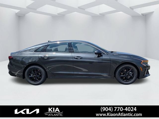 New 2026 Kia K5 LXS FWD image 2