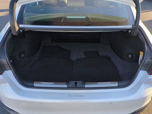 Used 2024 Lexus ES 300h 300h image 32