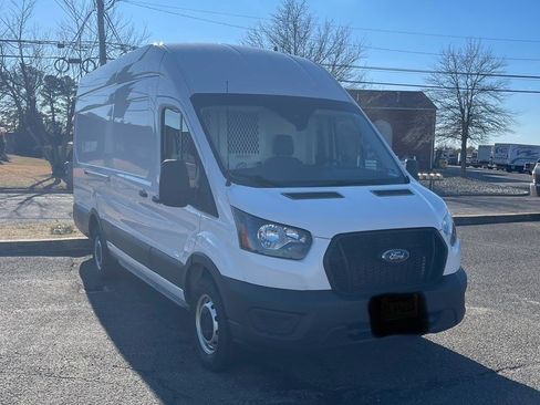 Used 2022 Ford Transit 250 Box Trucks w/ Load Area Protection Package image 2