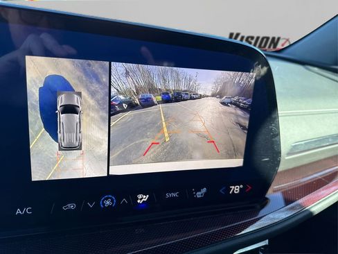 Used 2024 Chevrolet Traverse Z71 image 33