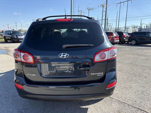 Used 2011 Hyundai Santa Fe GLS image 10