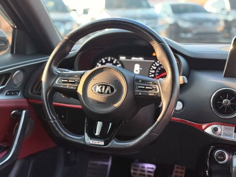 Used 2019 Kia Stinger GT1 image 35