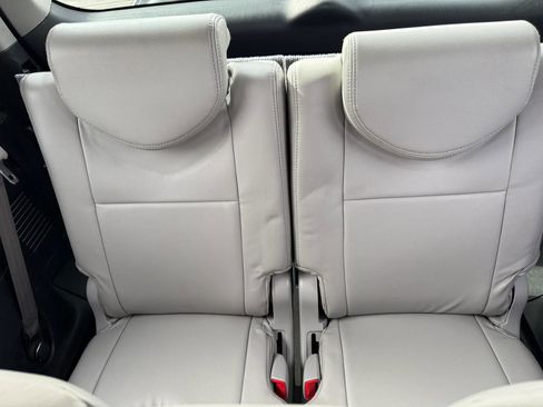 Used 2010 Toyota RAV4 Limited image 13