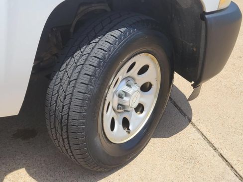 Used 2010 Chevrolet Silverado 1500 W/T AWD/4WD image 5
