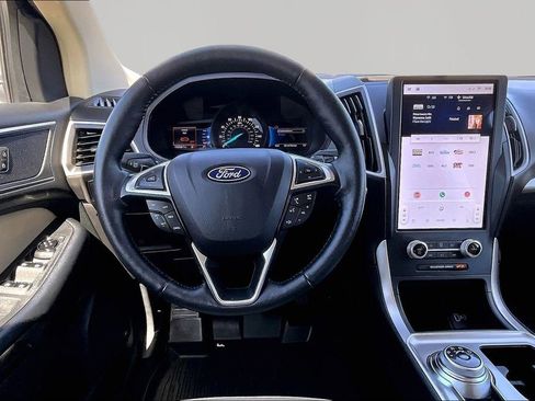 Certified 2023 Ford Edge SEL w/ Convenience Package AWD/4WD image 5