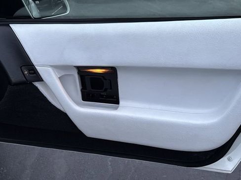 Used 1992 Chevrolet Corvette Convertible image 18