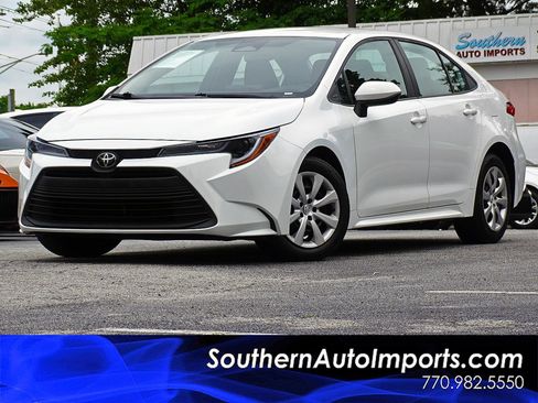 Used 2023 Toyota Corolla LE FWD image 1
