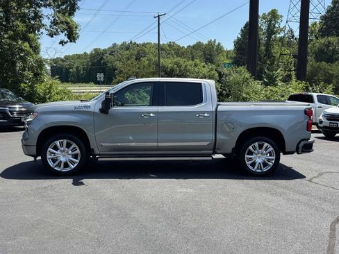 Used 2024 Chevrolet Silverado 1500 High Country w/ High Country Premium Package AWD/4WD image 26