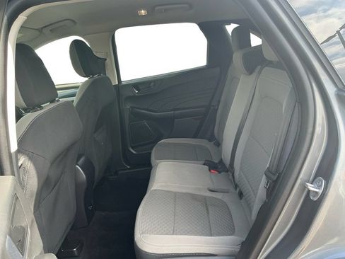 Used 2022 Ford Escape SE FWD image 21