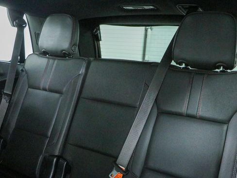 Used 2023 Chevrolet Tahoe RST w/ Luxury Package AWD/4WD image 29